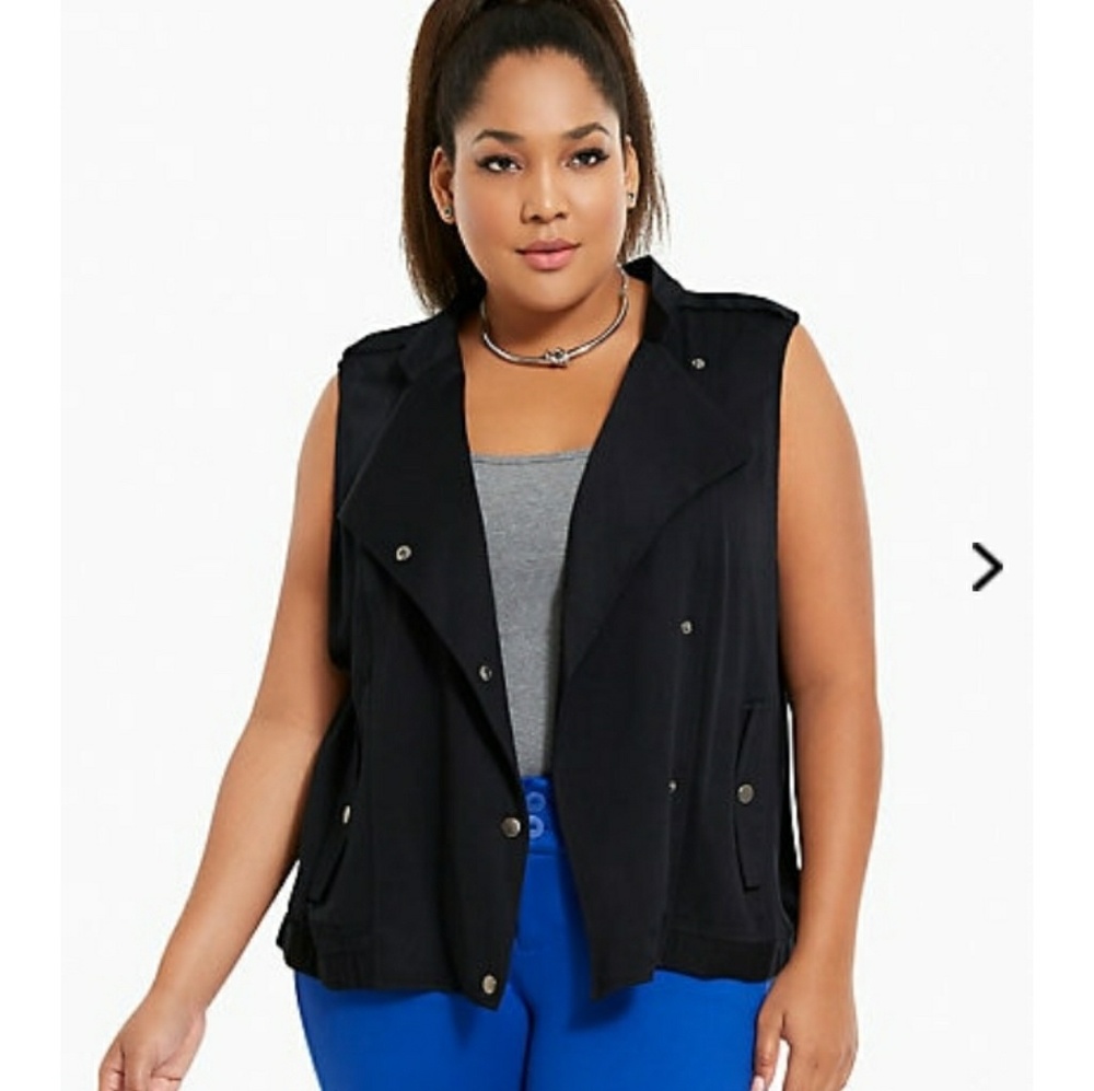 TORRID drape front vest size 1
